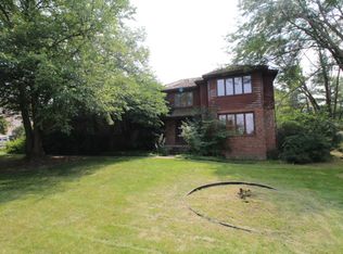 21 Horseshoe Ln, Lemont, IL