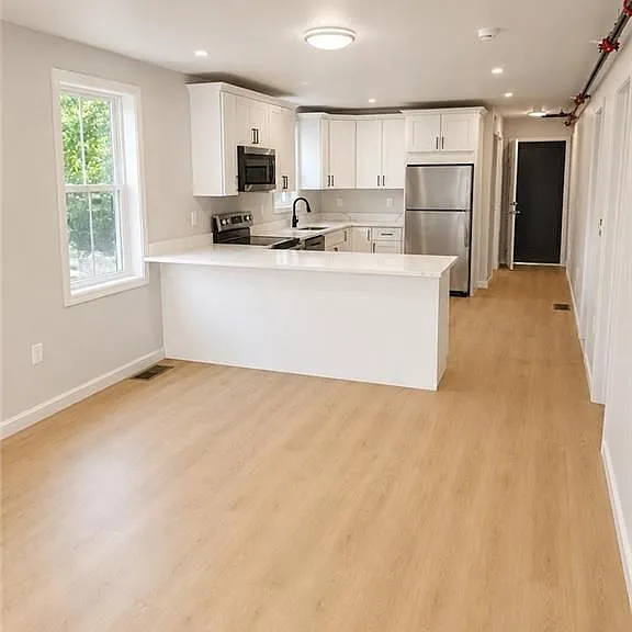 134 Florence St #1 — Photo 3