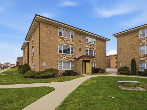 3172 W Meadow Lane Dr APT 26, Merrionette Park, IL 60803