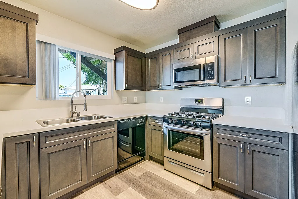 Woodlawn Gardens Apartments — Photo 1