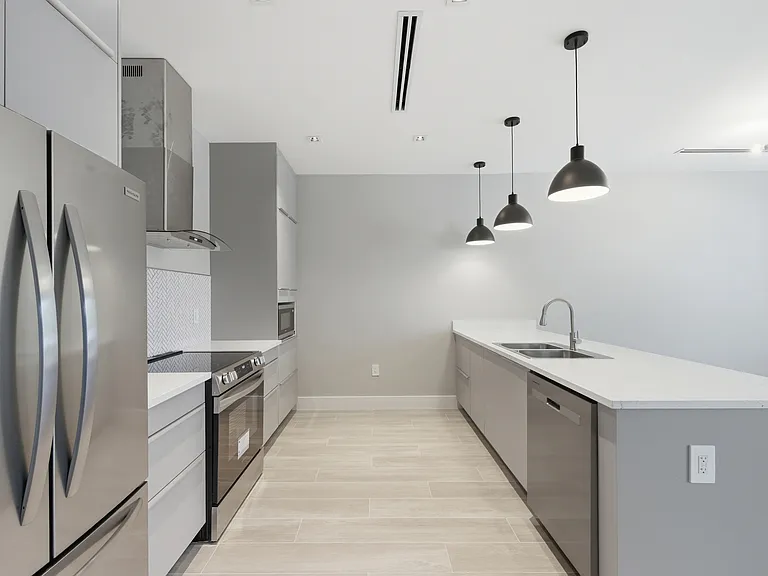 1290 NW 25th St — Photo 12