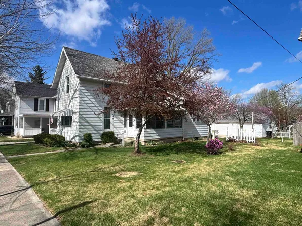 1527 Guilford St, Huntington, IN 46750