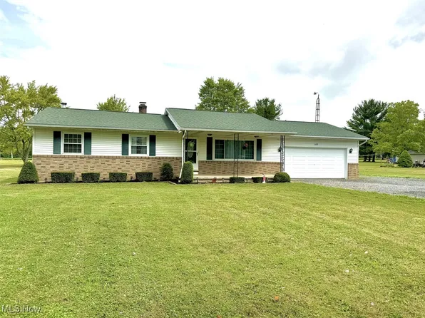 688 Hyde Shaffer Rd, Bristolville, OH 44402