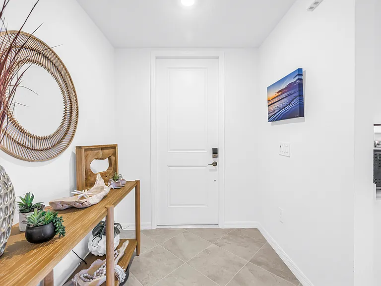 5632 Summit Pointe Cir #101 — Photo 2