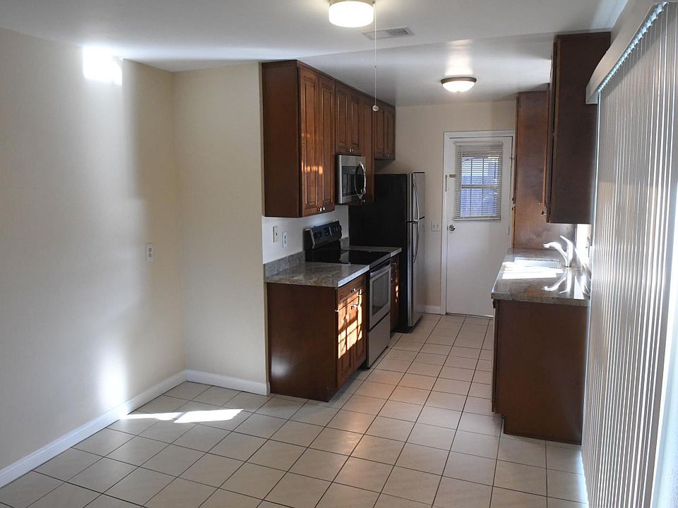 1st image of 2121 E Grand Ave Unit C10