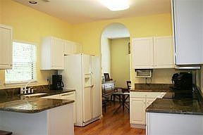 3rd image of 236 Boatmen Dr