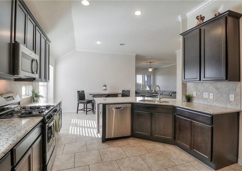 1st image of 285 Coral Stone Trl