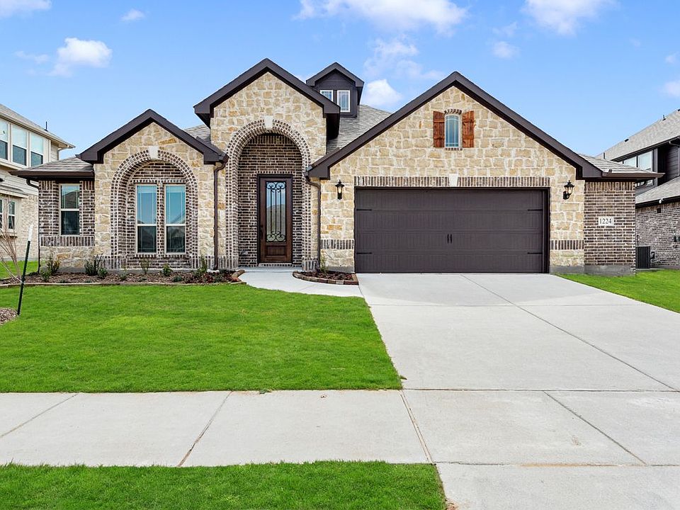 1st image of 1224 Stoneleigh Pl