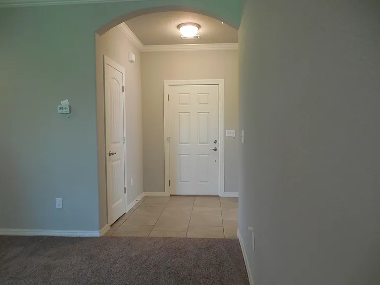 1111 Gardenia St — Photo 5
