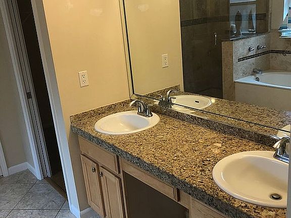 5th image of 1540 Timber Trace Dr
