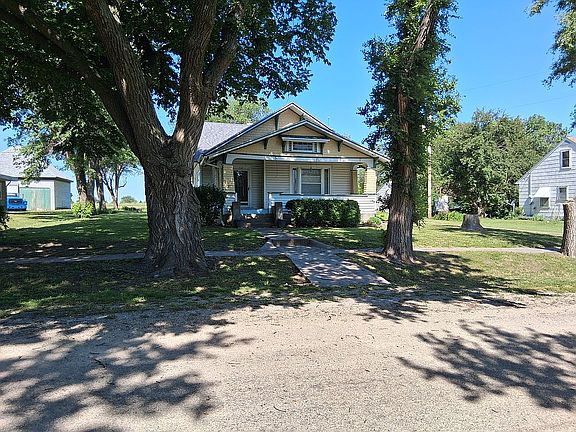 2nd image of 114 N 2nd St