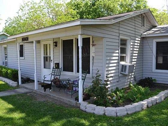 1st image of 1001 E Hiller St
