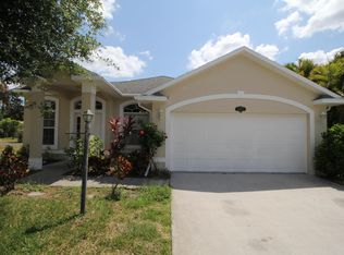 885 Tavernier Cir NE, Palm Bay, FL 32905