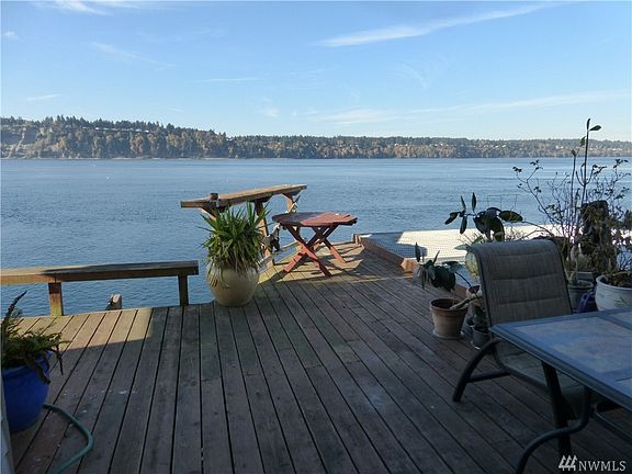 4th image of 37 N Salmon Bch