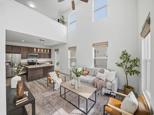 10571 S Redknife Dr, South Jordan, UT 84009