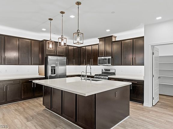 5th image of 9226 Alden Pointe Ct