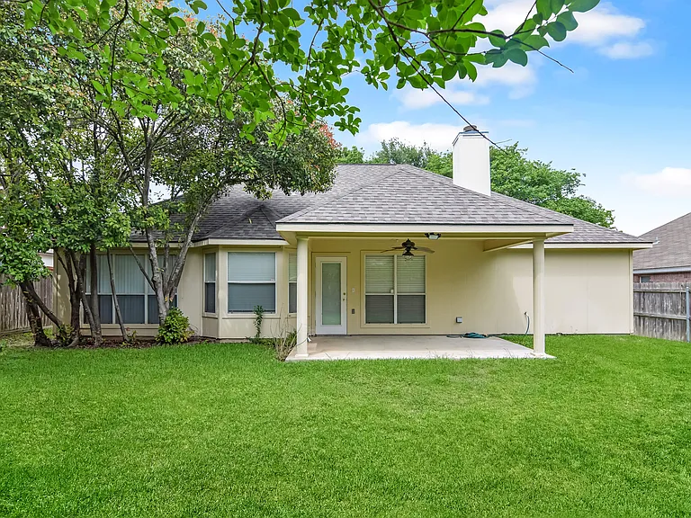2511 Kingsbury Dr — Photo 18