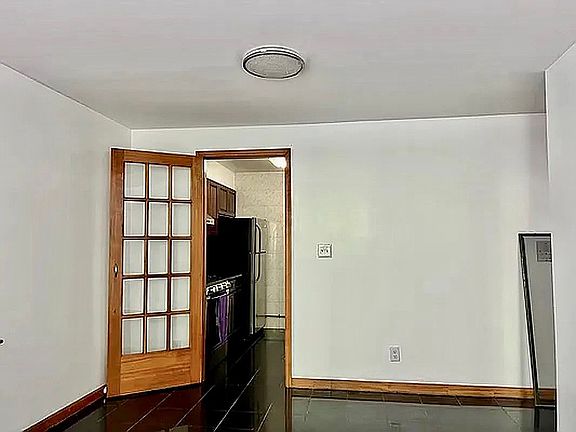 3rd image of 305 Cherry St APT 2