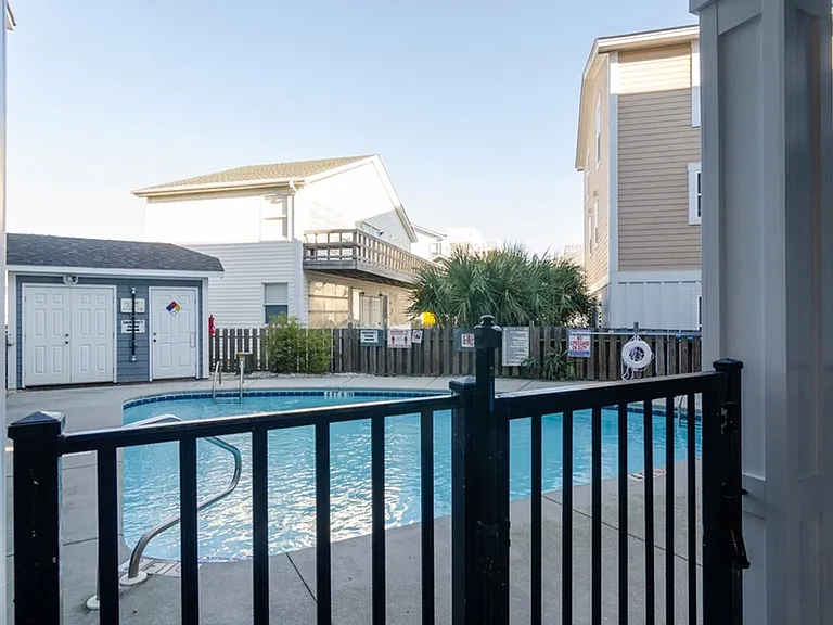 202 Fort Fisher Blvd N #5 — Photo 37