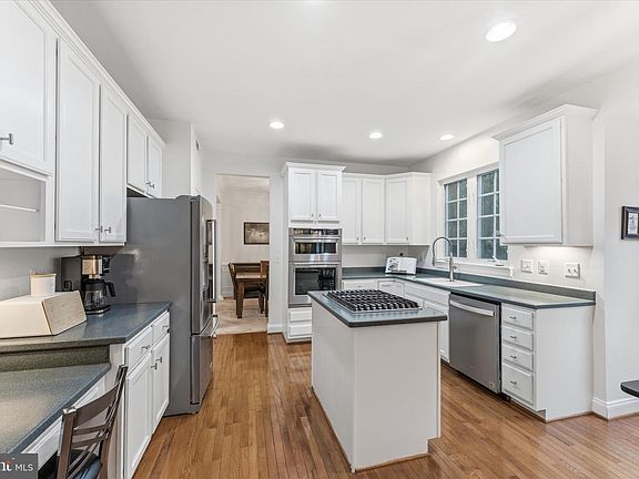 5th image of 6040 Wake Crest Ct