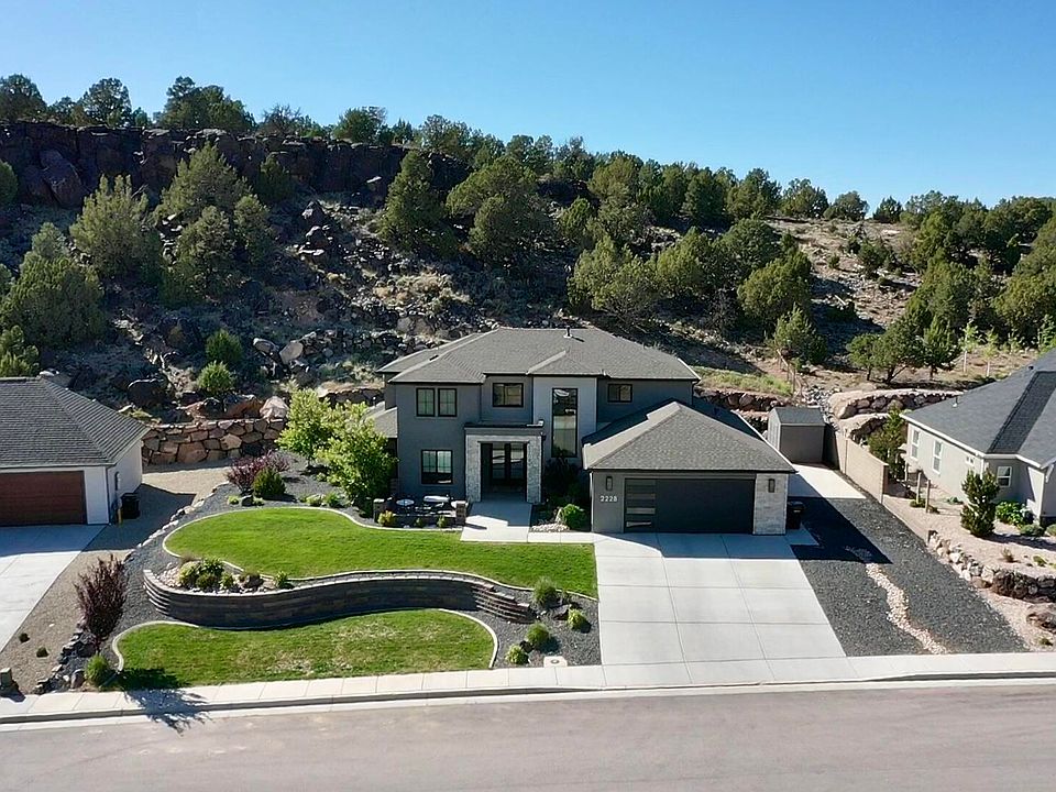 1st image of 2228 S Canyon Cir