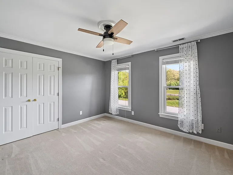 4601 Jamesford Dr — Photo 30