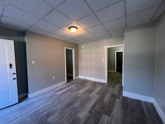 5th image of 536 Lancaster Ave APT 1-F