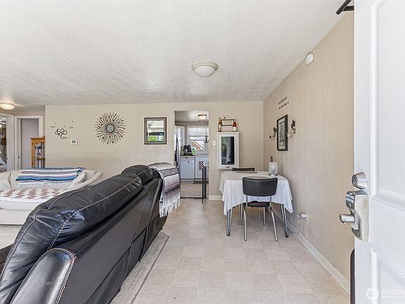 4th image of 10819 53rd Street Ct E