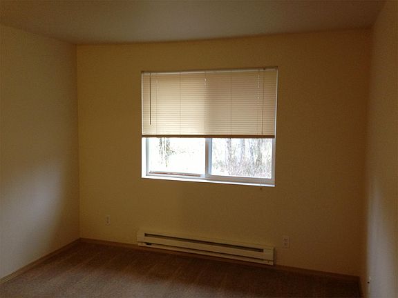 5th image of 10215 Lundeen Pkwy APT C5