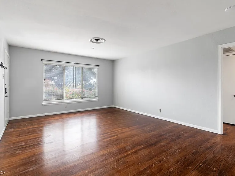 311 Karen Ln #A — Photo 5