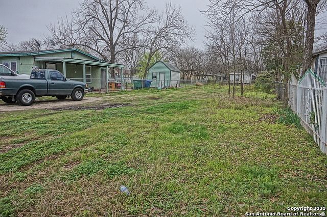 2nd image of 412 Carlisle Ave
