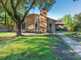 4060 Random Cir, Garland, TX 75043