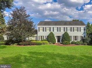 9 Howard Dr, West Windsor, NJ 08550