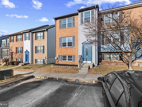 3rd image of 12 Piedmont Ct