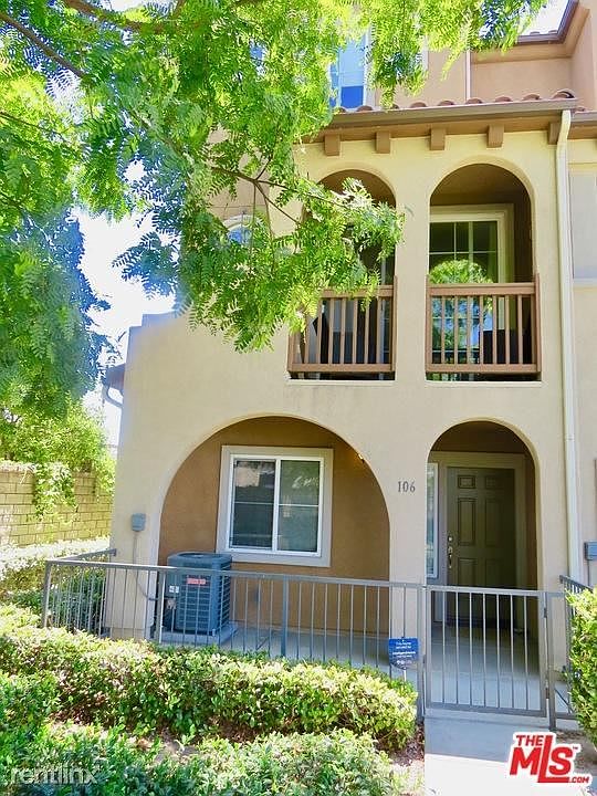 1st image of 22919 Mariposa Ave Unit 106