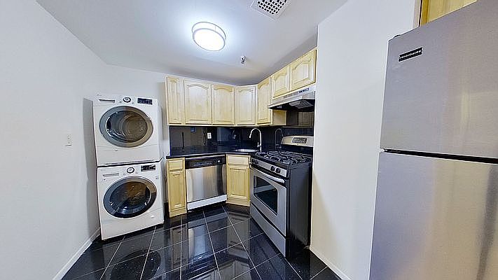 1st image of 311 Atlantic Ave APT 1R