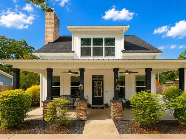 603 Burroughs St., Conway, SC 29526