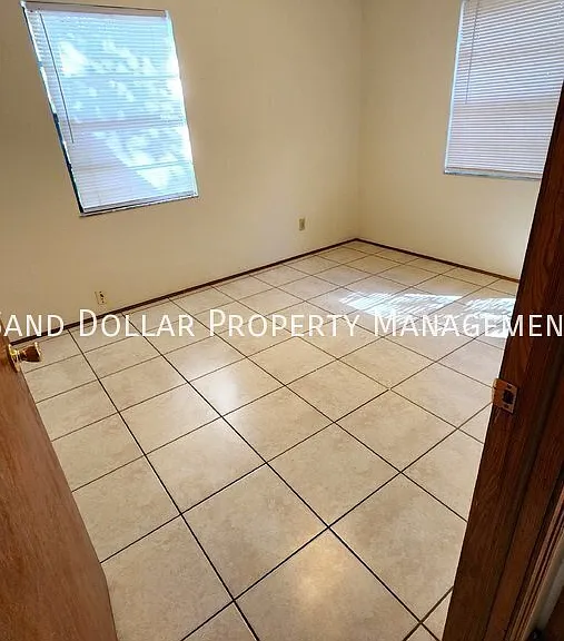 622 E Rich Ave — Photo 9