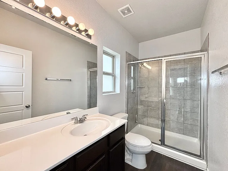 8226 Noble Crst — Photo 8