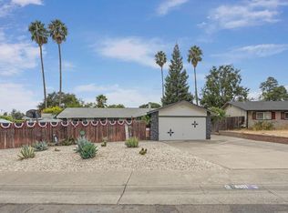8001 Lichen Dr, Citrus Heights, CA