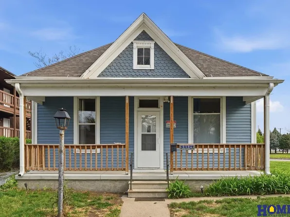 2524 E St, Lincoln, NE 68510