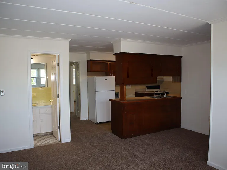 319 Camden Ave #D — Photo 5