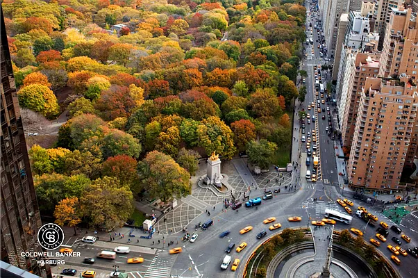 Rented by Coldwell Banker Warburg | media 4