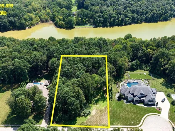1001 Driftwood Ln, Elizabethtown, KY 42701
