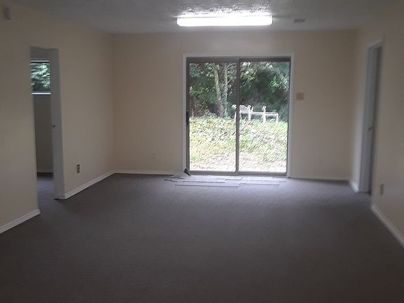 3rd image of 4031 Fawnhill Ln