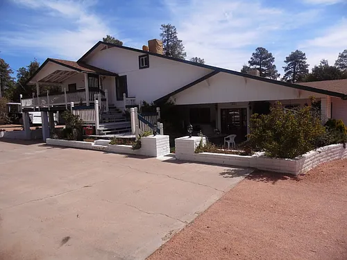 605 N Spur Dr #B Photo 1