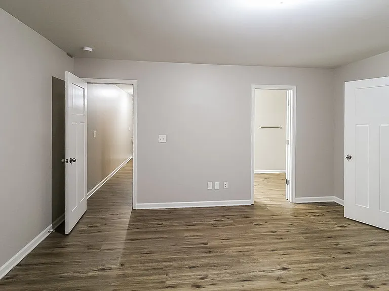 6374 Avery St SW — Photo 8