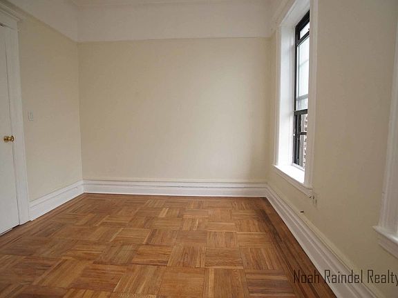 5th image of 1369 65th St #3C