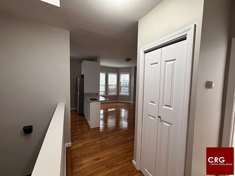 181 Washington Ave #A — Photo 3