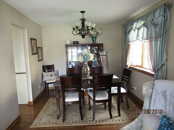 3rd image of 16626 Parkview Ave